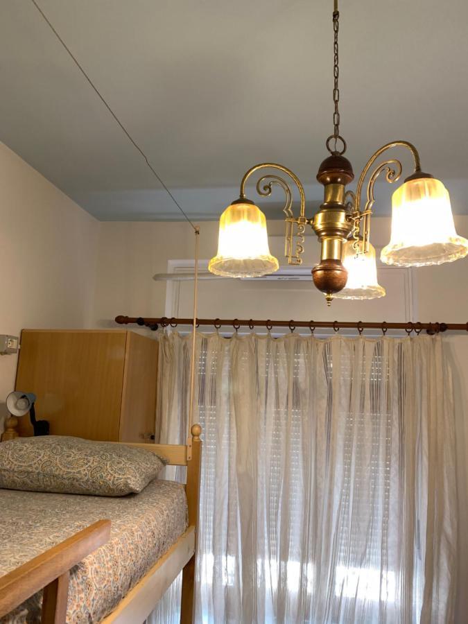 The Wanderers Hostel Shkodër Exteriör bild